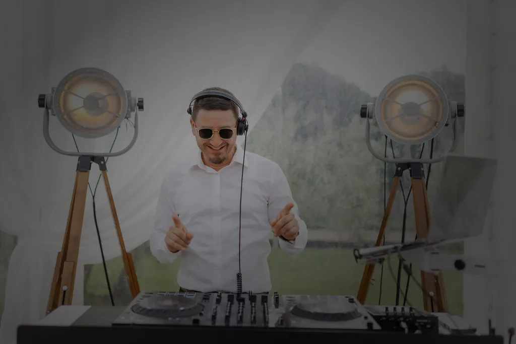 Kontakt — DJ Gino